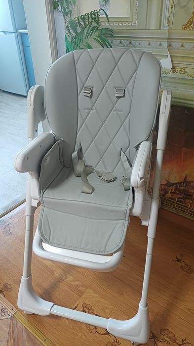 Продам детский столик