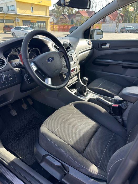 FORD Focus 2011 — imagine 4