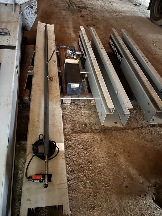 Elevator auto 2 coloane 6.5 tone Rotary SPO65M
