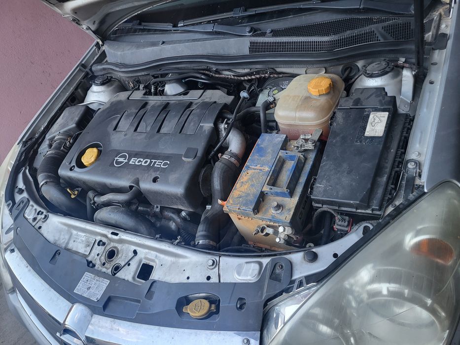 Opel astra h , piese disponibile