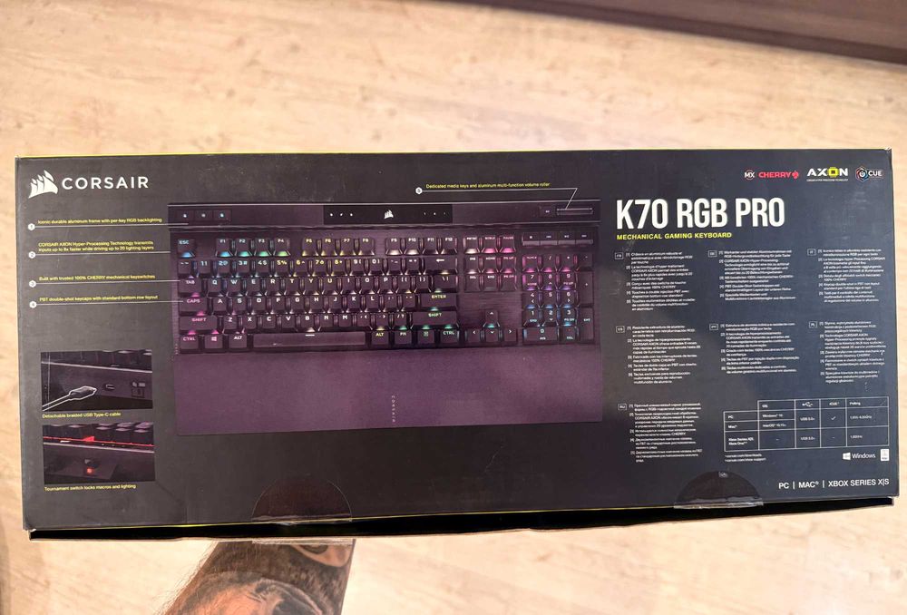 Gaming keyboard , Геймърска клавиатура Corsair K70 RGB PRO Cherry MX Red | Като нова | Пълен комплект