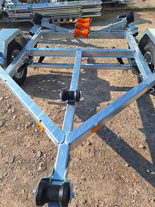 Колесар за лодка до 5м, 750кг RESPO 750V511L191