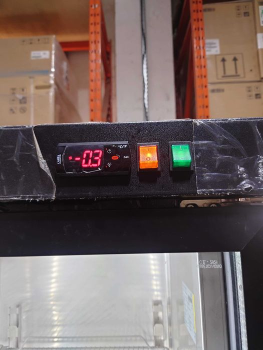 Vitrina verticala refrigerare RVC / 204 cm / 3 USI / NOU