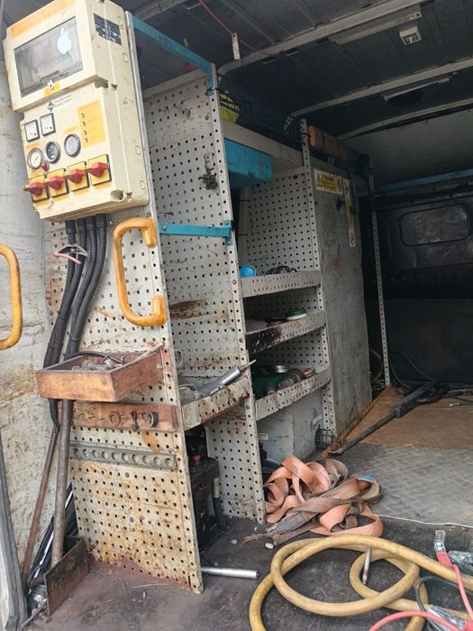 Autoutilitara servis