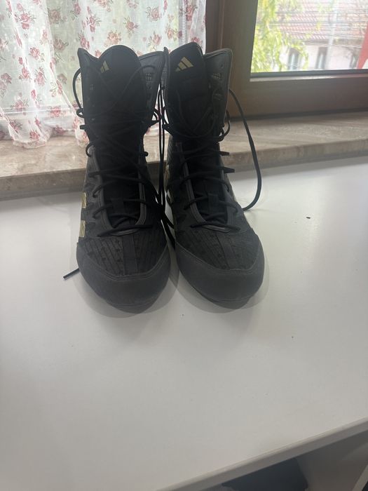 Incălțăminte de box Adidas Box Hog 4 negru-galben