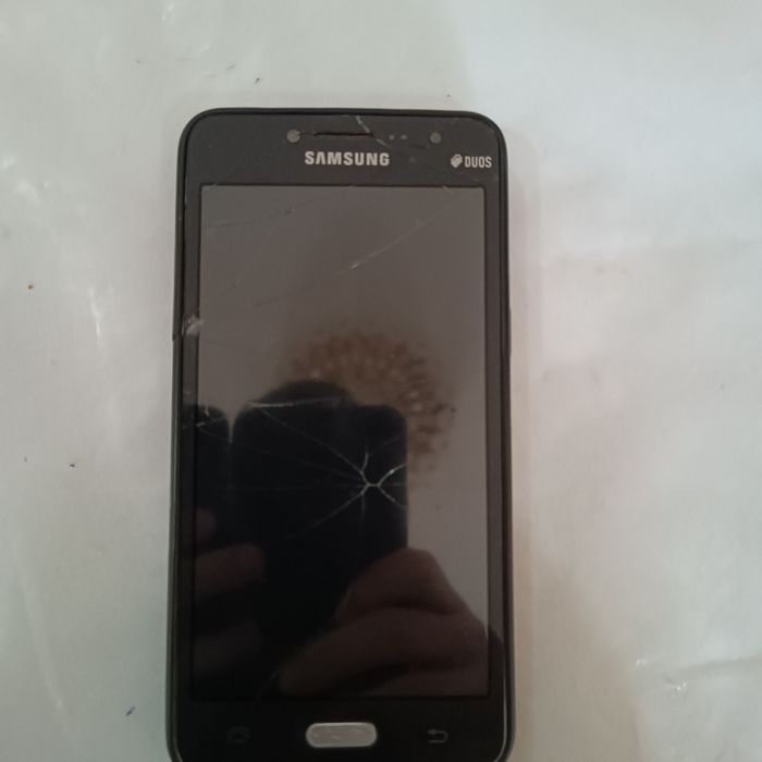 Gelexy Samsung J2