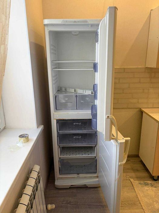 Холодильник Бирюса 131 срочно