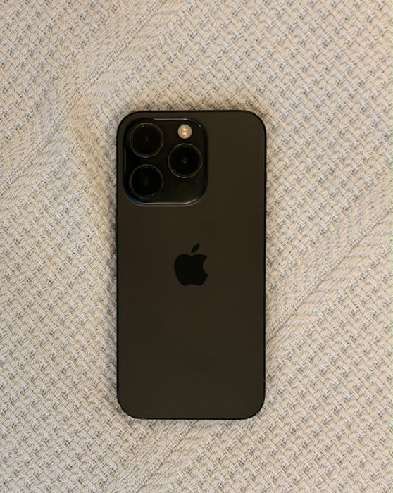 iPhone 15 Pro 512 ГБ в цвете Black Titanium