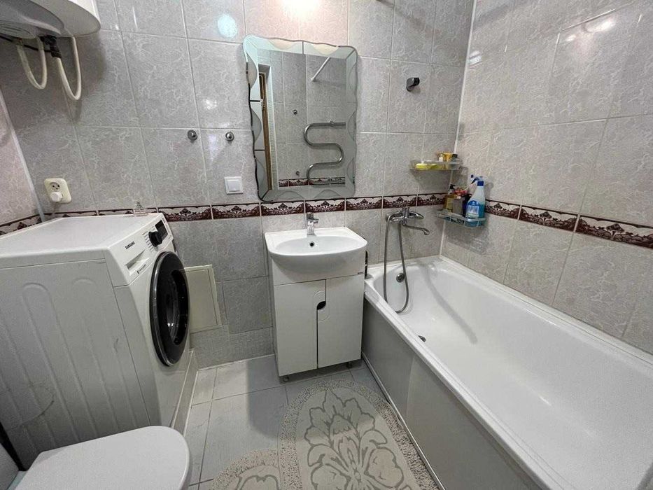 2 комн квартира  район 2 , 5 школы
