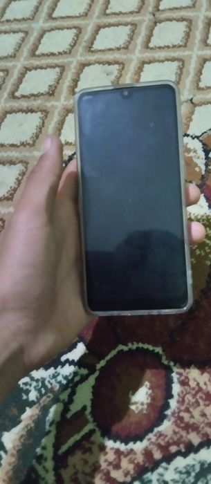Samsung A31  64 gb sotiladi