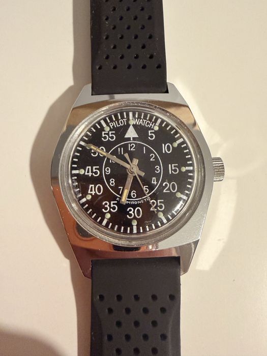 Разпродавам стари вещи на НИСКИ  цени монети картини медали часовници