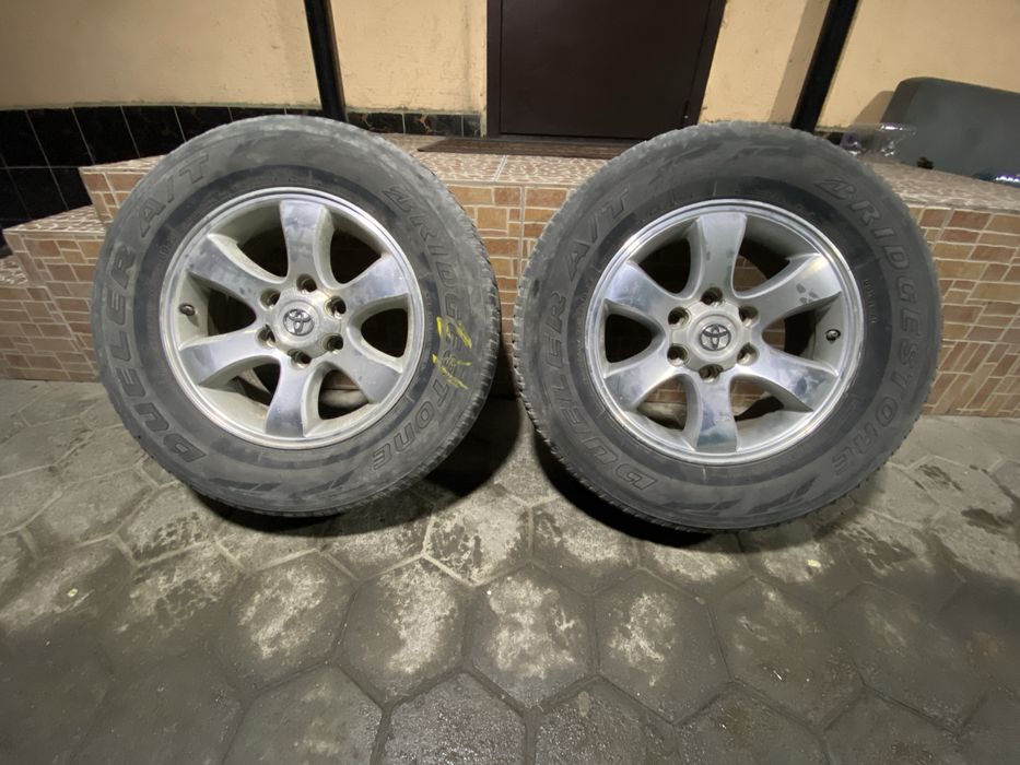 Продаю колесо на Джип