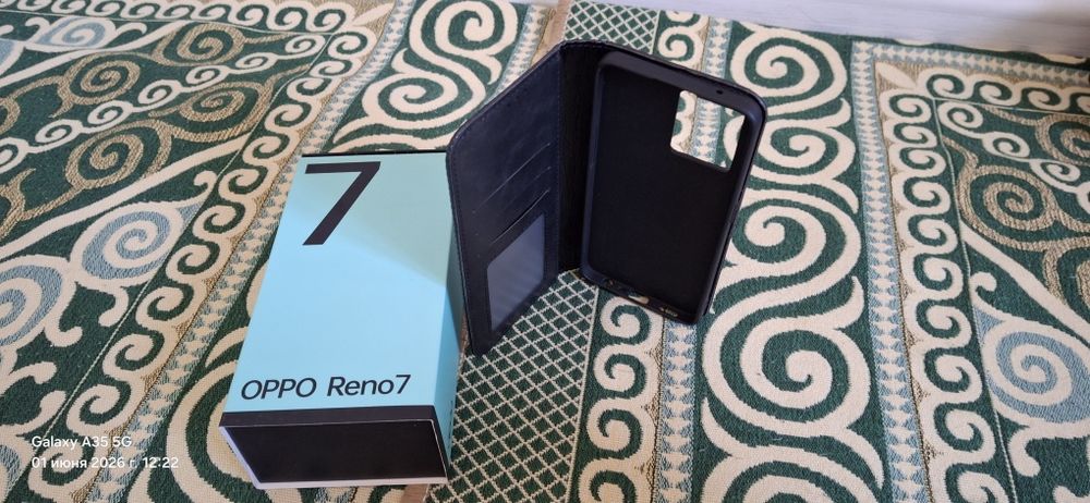 OPPO Reno7 б/у ,как новый