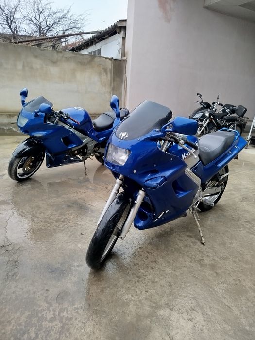 Kawasaki sotiladi 250