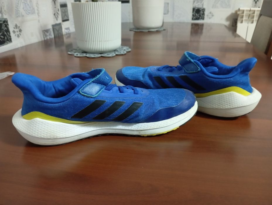 Кросовки продам сатылады