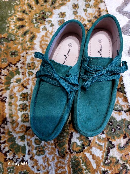 Продавам нови обувки от набук