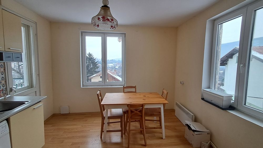 Дава се под наем Етаж от къща в с. Кокаляне, Област София-град - 86 кв.м за 306 € - Снимка #2