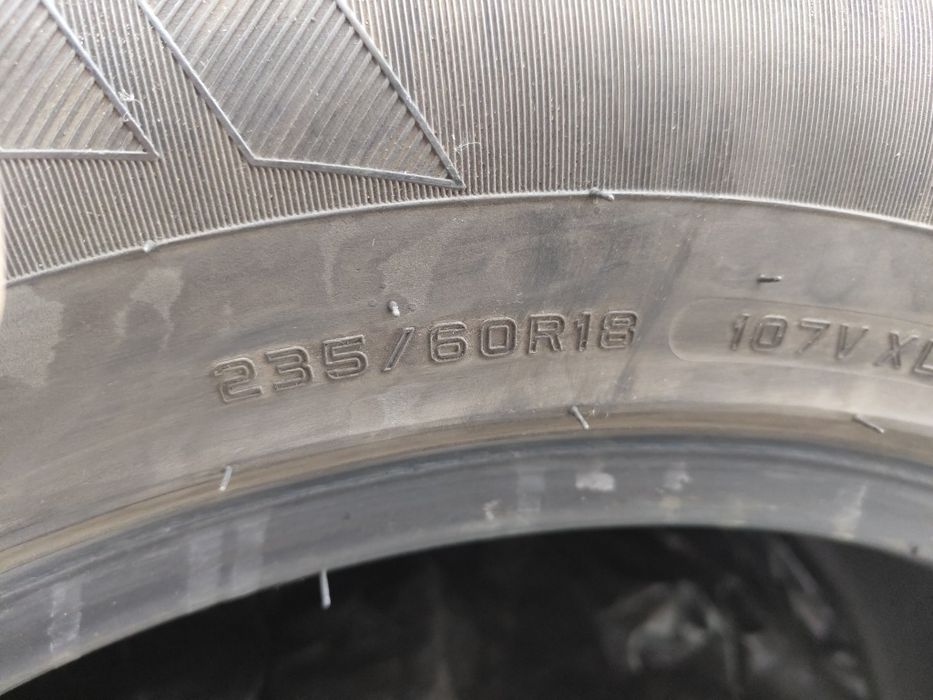 Шины летние 235/60/18