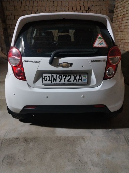 Продаётся Spark 2-Позиция в хорошем состоянии