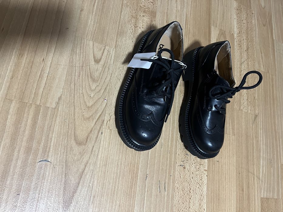 Продам женскую обувь