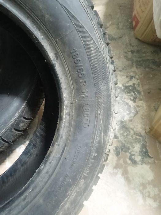 Продам шины 3 штуки