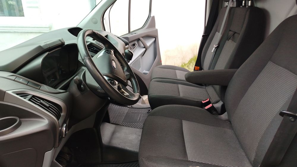 Vând Ford Transit Costum