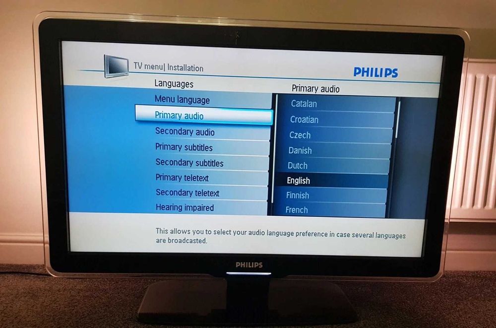 LED 3D телевизор Philips 32PFL7623