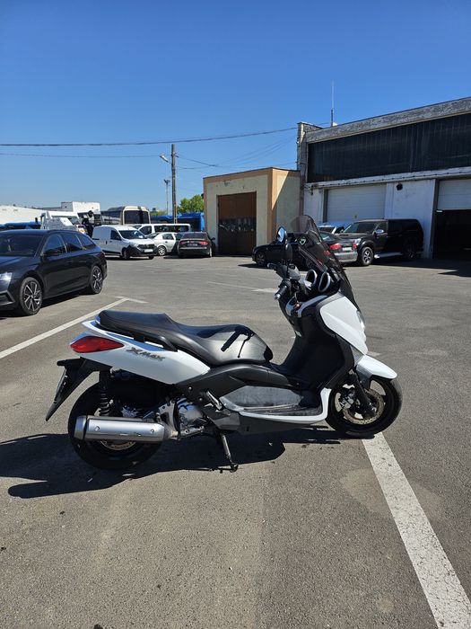 Yamaha X Max 250