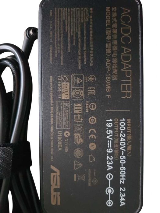 ASUS FX502VM 15.6'' FHD i7-6700HQ GeForce GTX 1060 24GB RAM 1TB HDD