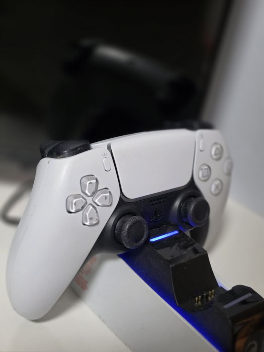 Playstation 5 CA NOU !!