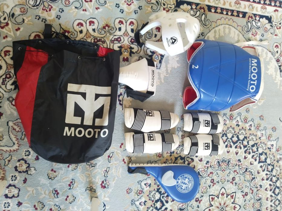 Тайквандо форма. Дзюдо.