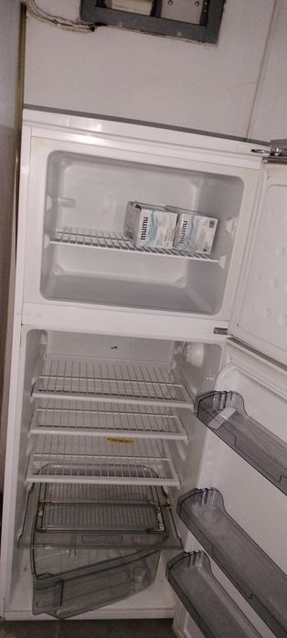 Frigider arctic aproape nou