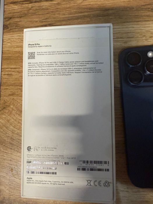 iPhone 15 pro в хорошем состоянии