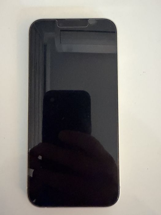 Продавам iphone 14 128GB