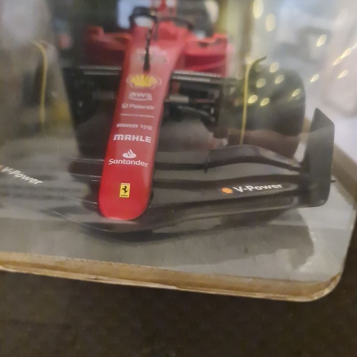 Masina telecomanda ferarri rastar sigilata