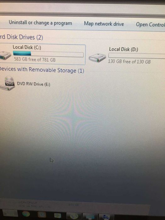 Продавам настолен компютър Acer Veriton