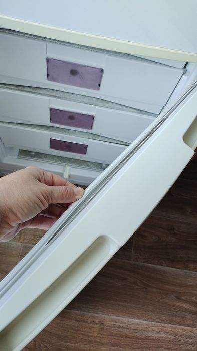 Продам рабочий холодильник Бирюса