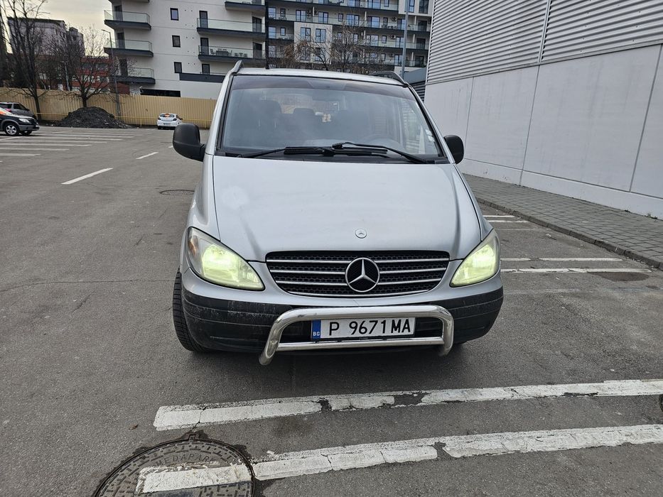 Vând mercedes vito  model 111 cdi