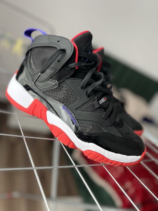 Air Jordan Jumpman Two Trey