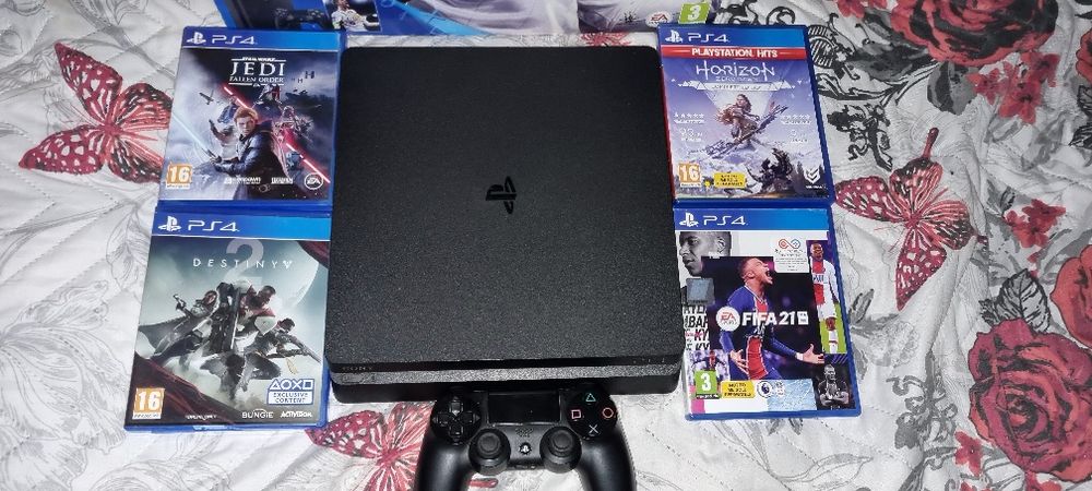 Ps4 слим перфектно съсътояние