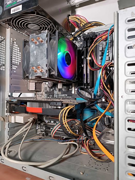 Gigabyte Z77X-UD3H i5-3570K