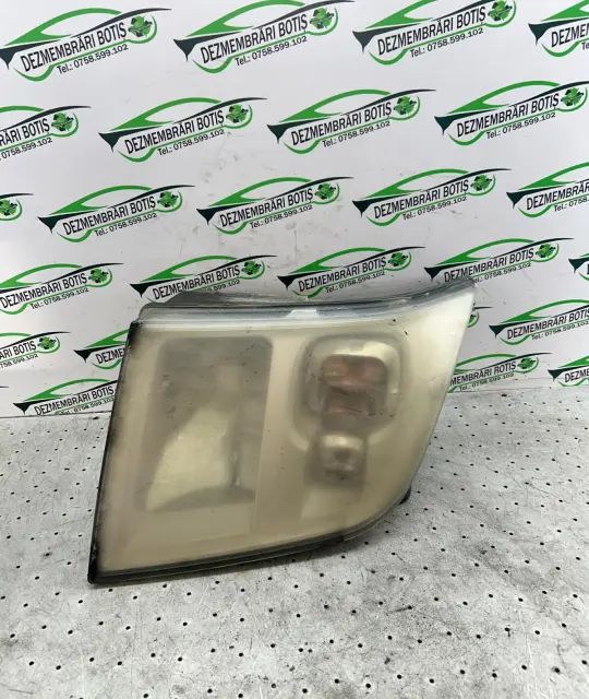 Far dreapta Ford Transit 2006 2.2L TDCi MT (110 hp)