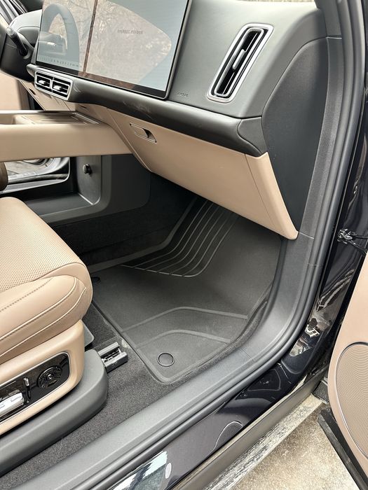 Полики в оригинале на Lixiang l9