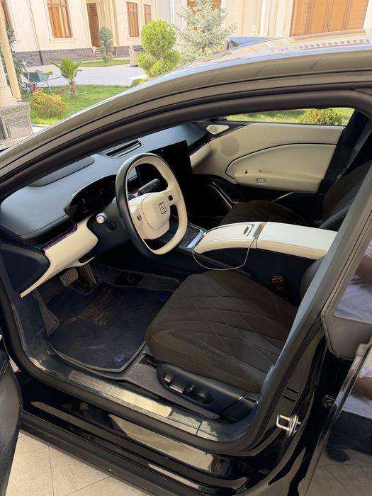 Zeekr 007 Full. 1 tali mator 800 km zapas xod. 100kw