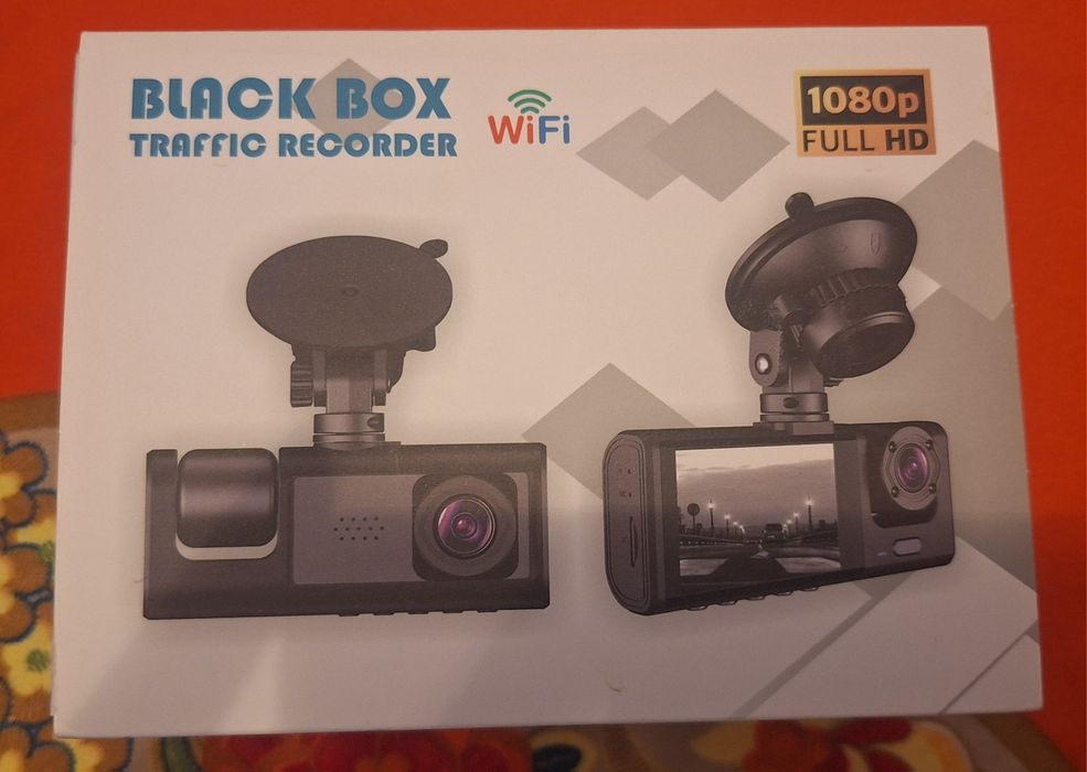 Cameră auto DVR 3 camere Față-Spate-Interior Full HD 1080P 140°
