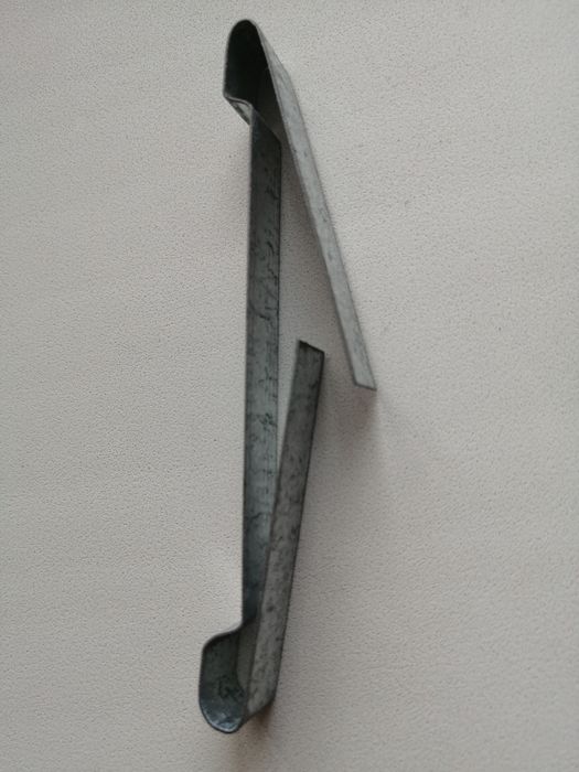 Крепеж крепления греющего кабеля