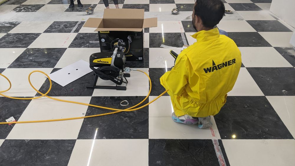 Профессиональная покраска потолков и стен аппаратом Wagner —качество