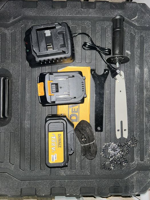 Набор инструментов Dewalt 5 в 1