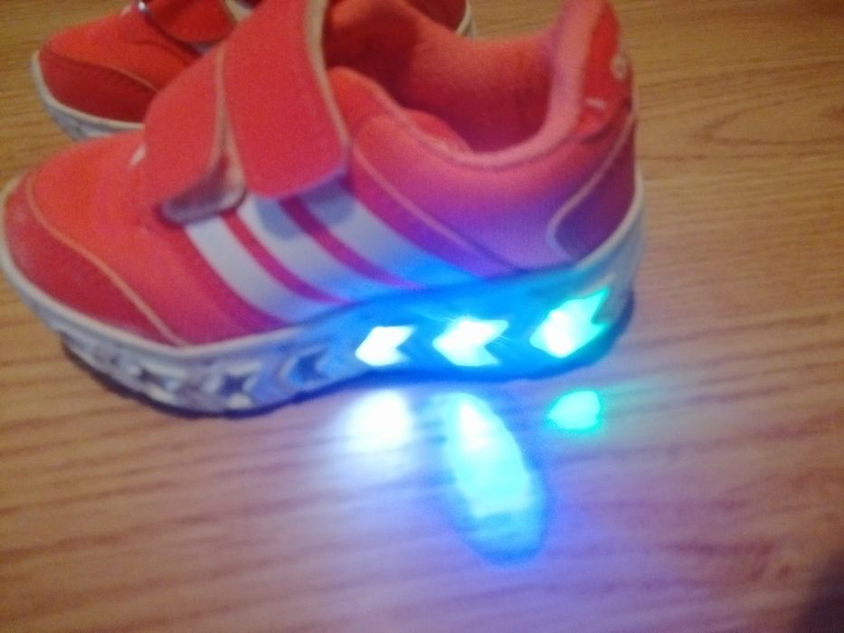 Adidas cloudfoam Saturn