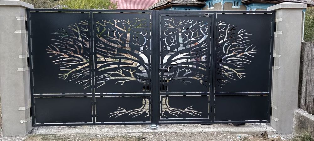 Porți jaluzea , tablă decupată , balustradă inox